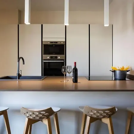 Luxury Appartament Jacuzzi * Cefalù