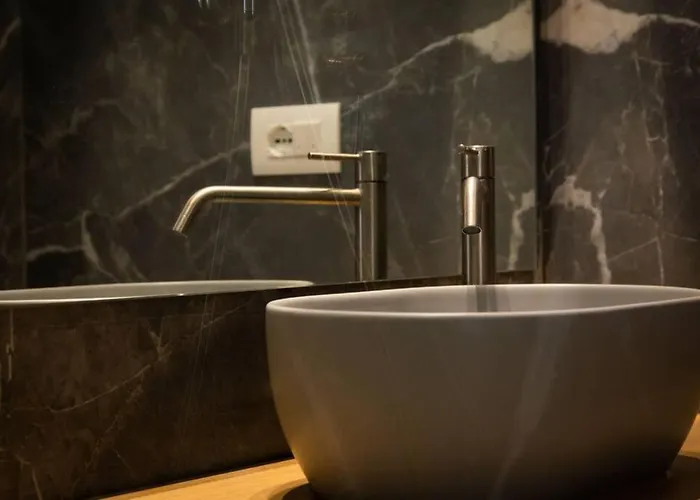 Apartment Luxury Appartament Jacuzzi *